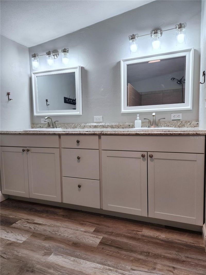 10915 NE 222nd Street , Fort Mc Coy, FL 32134 Photo