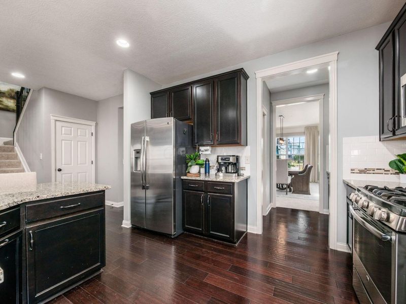 166 Split Log , Delaware, OH 43015 Photo 12