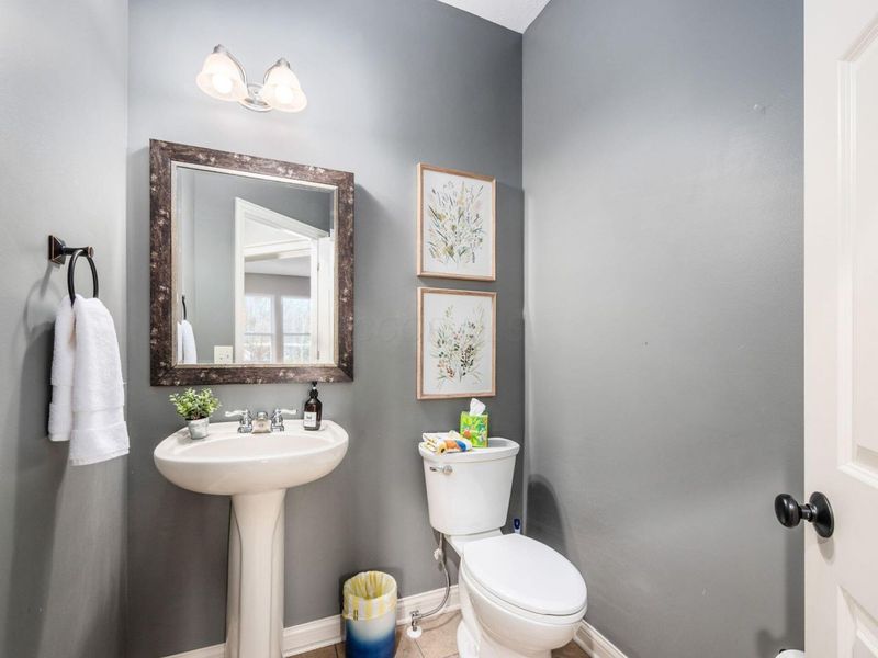 166 Split Log , Delaware, OH 43015 Photo 24