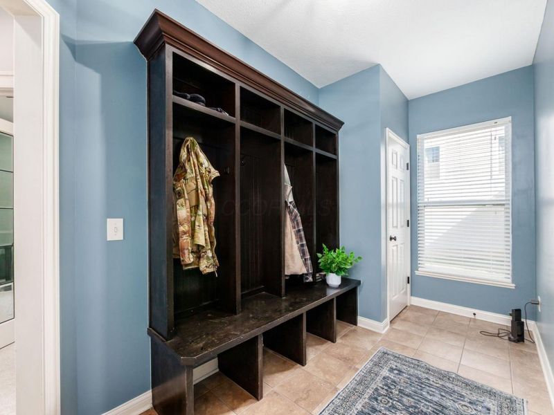 166 Split Log , Delaware, OH 43015 Photo 25