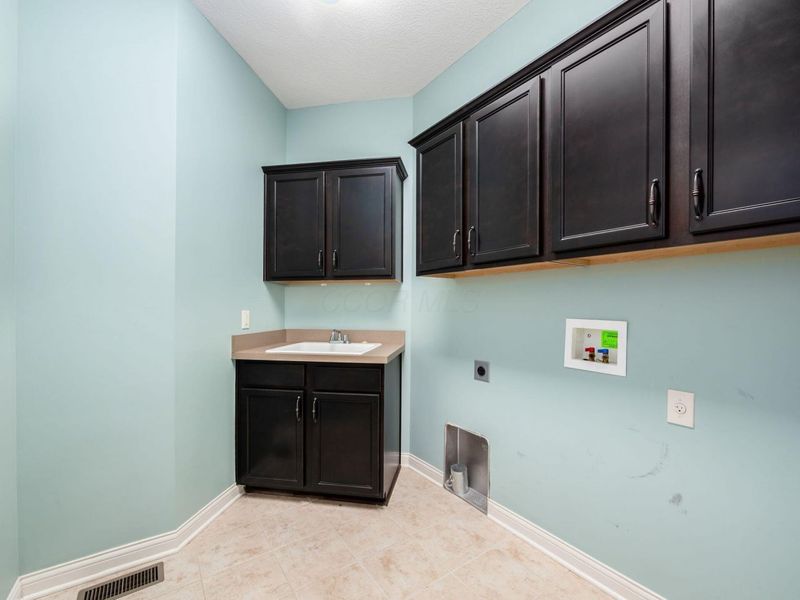 166 Split Log , Delaware, OH 43015 Photo 34