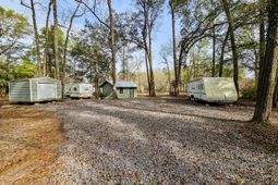 78 Badger Lane photo 4