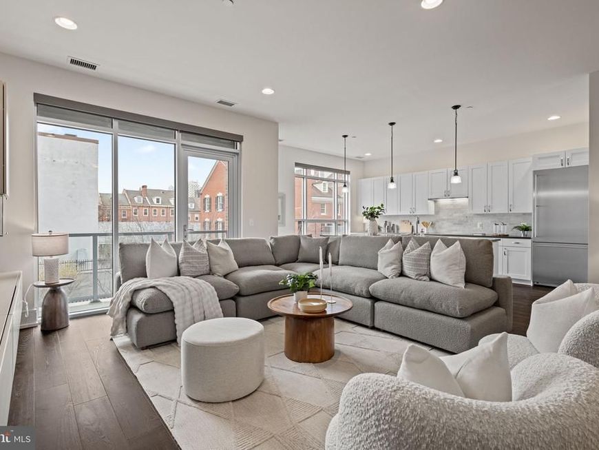 410 S Front Street, Unit 209, Philadelphia, PA 19147 Main Photo