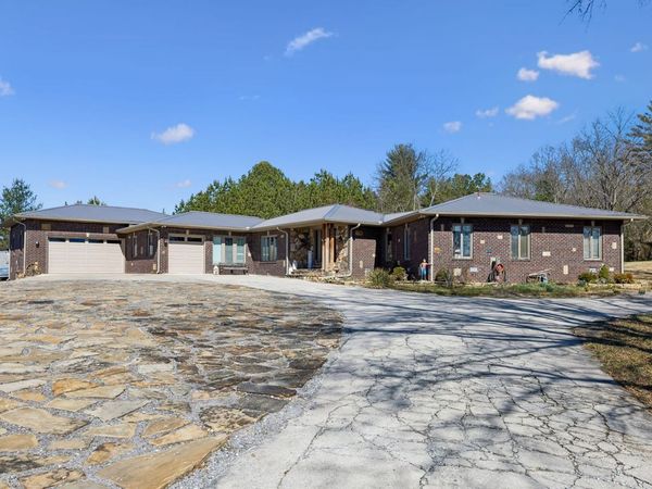 1372 Short Mountain Rd , McMinnville, TN 37110