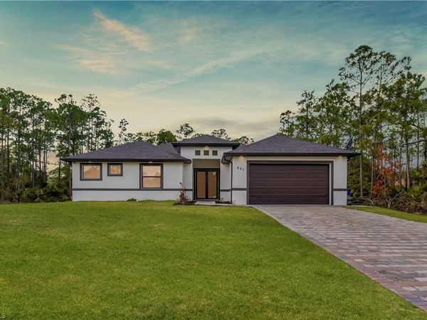 807 Columbus AVE , LEHIGH ACRES, FL 33972