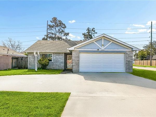 2600 CAMBRIDGE Drive , LaPlace, LA 70068