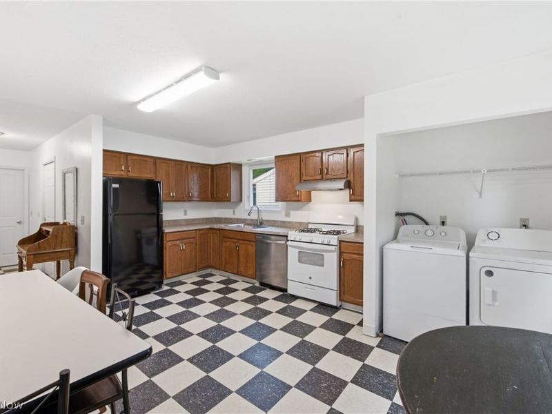 27 Union Street, Oberlin, OH 44074 Photo 5