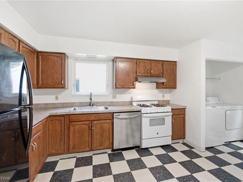 27 Union Street, Oberlin, OH 44074 Photo 6