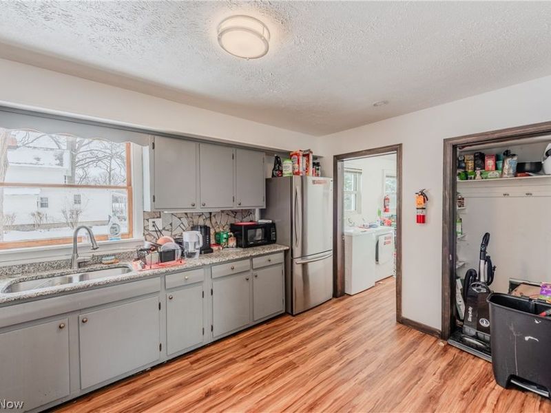 258 N Pleasant Street, Oberlin, OH 44074 Photo 13