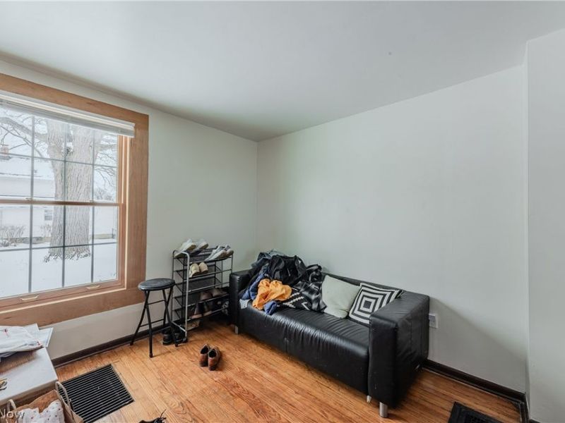 258 N Pleasant Street, Oberlin, OH 44074 Photo 4
