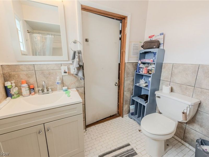258 N Pleasant Street, Oberlin, OH 44074 Photo 9