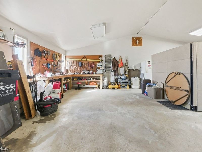 6122 Frederick Avenue NE, Alliance, OH 44601 Photo 35