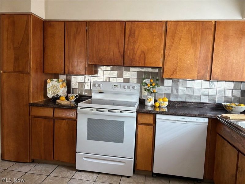 1771 Tanglewood Drive , Akron, OH 44313 Photo 9