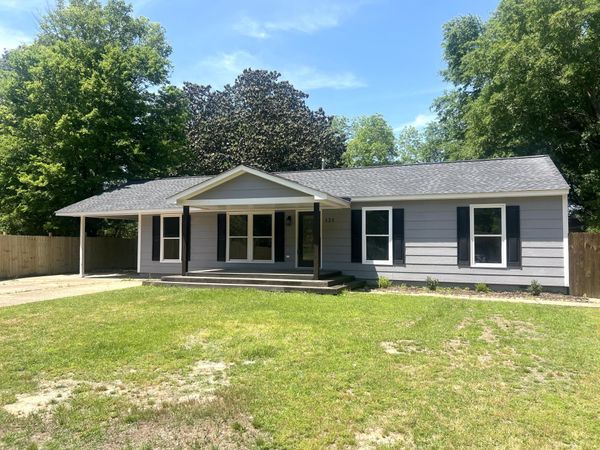 125 Robinwood Cir, Columbus, MS 39702