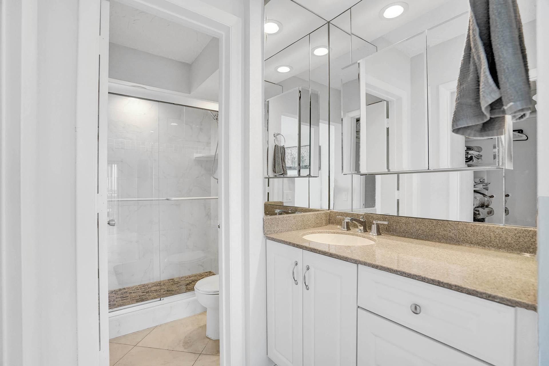 6000 N Ocean Boulevard, Unit 11E, Lauderdale by the Sea, FL 33308 Photo