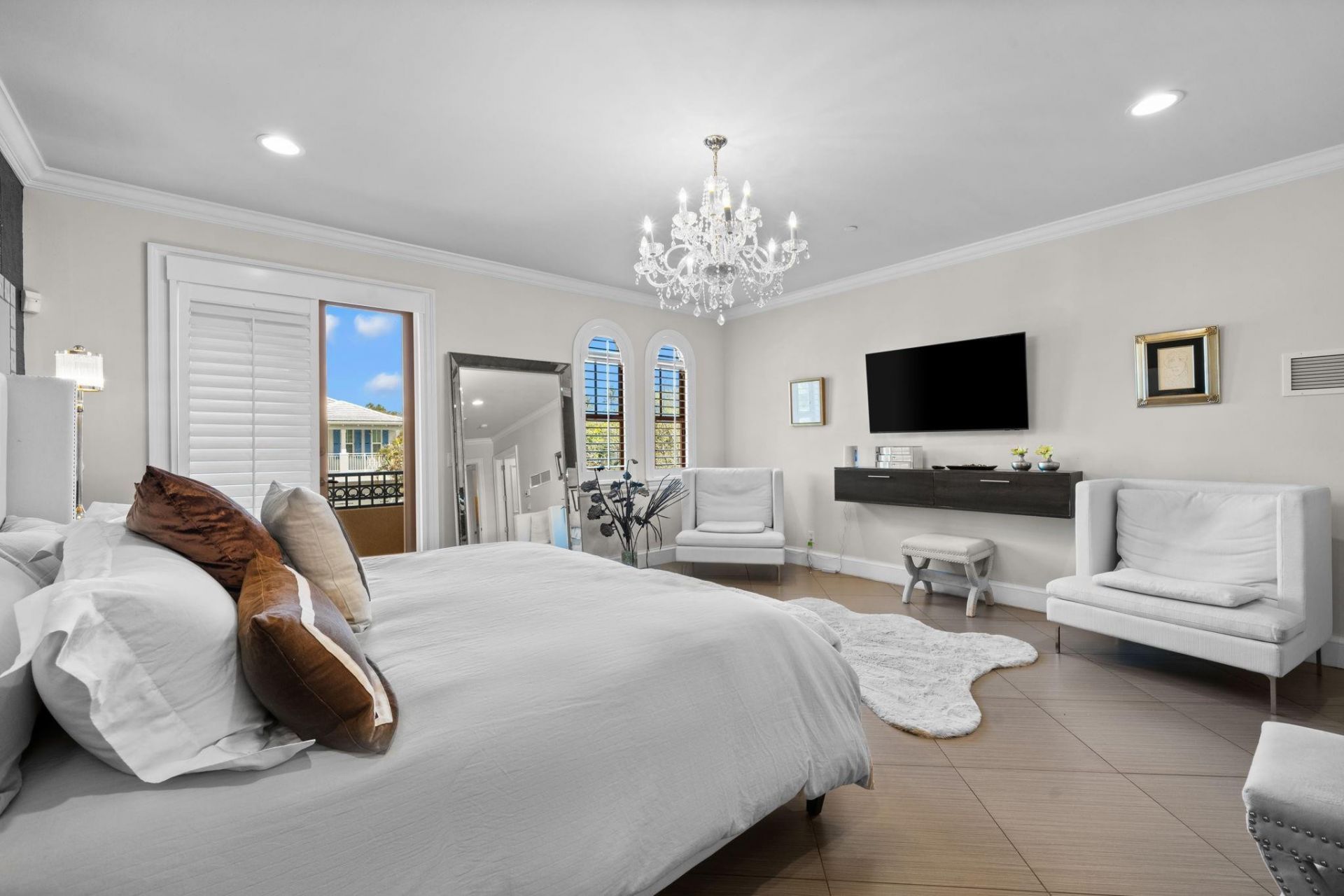 645 NE 17th Way, Unit 645, Fort Lauderdale, FL 33304 Photo