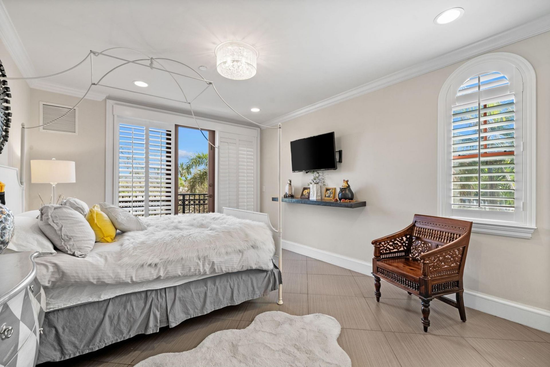 645 NE 17th Way, Unit 645, Fort Lauderdale, FL 33304 Photo