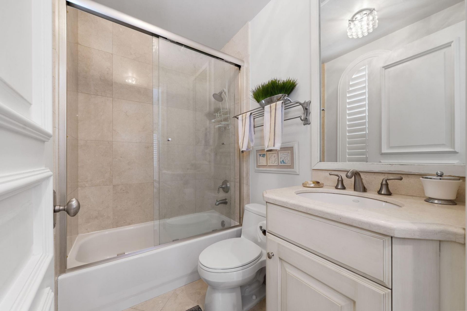 645 NE 17th Way, Unit 645, Fort Lauderdale, FL 33304 Photo