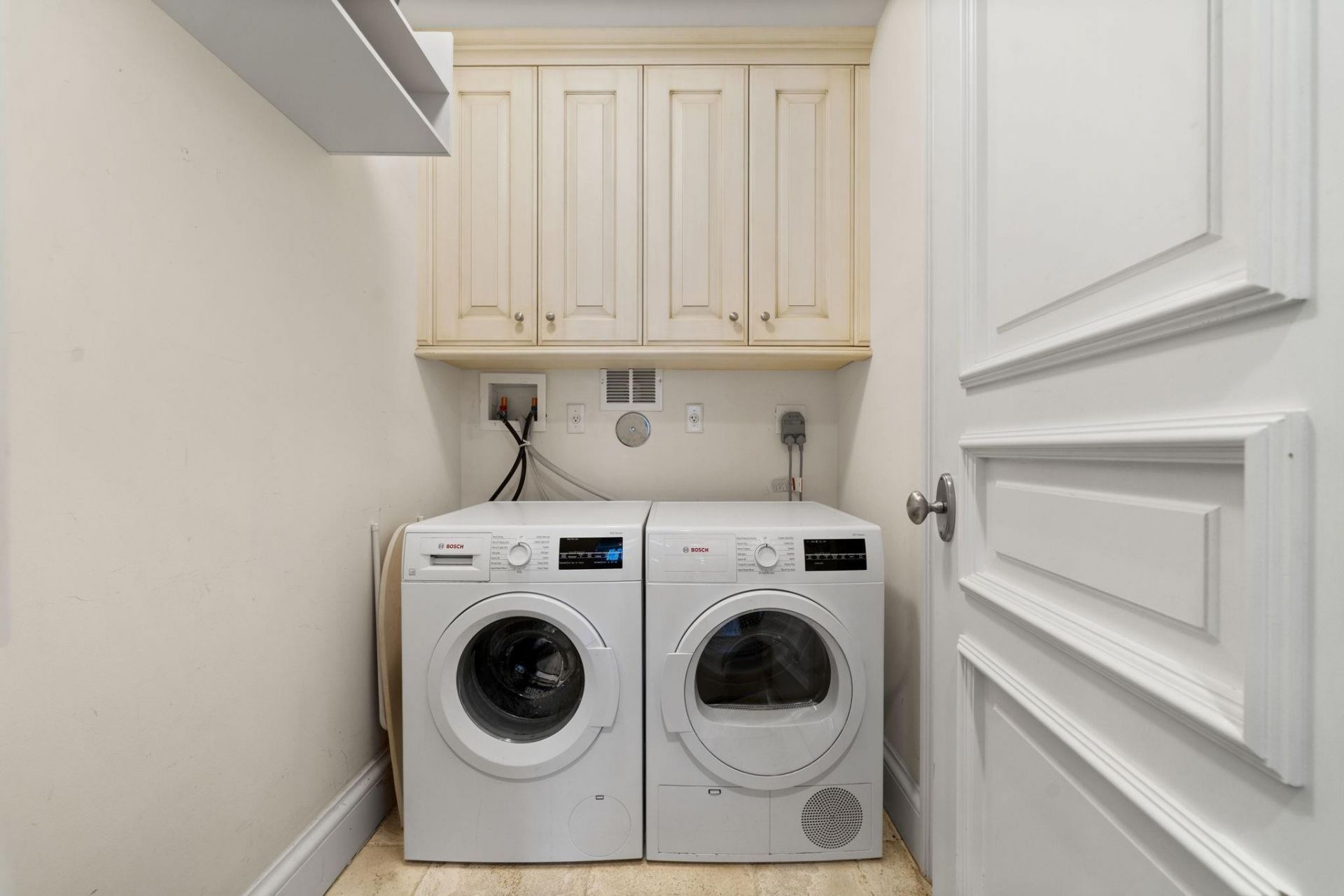 645 NE 17th Way, Unit 645, Fort Lauderdale, FL 33304 Photo