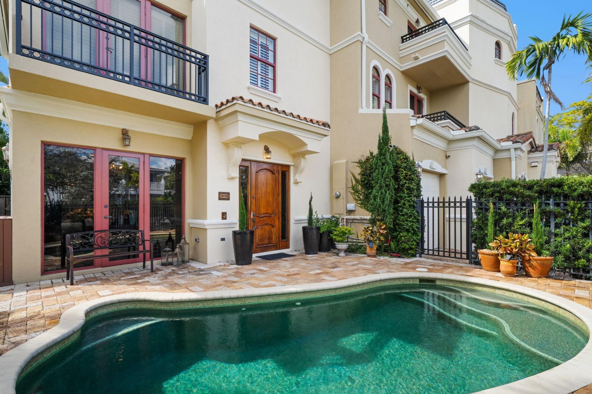 645 NE 17th Way, Unit 645, Fort Lauderdale, FL 33304 Photo