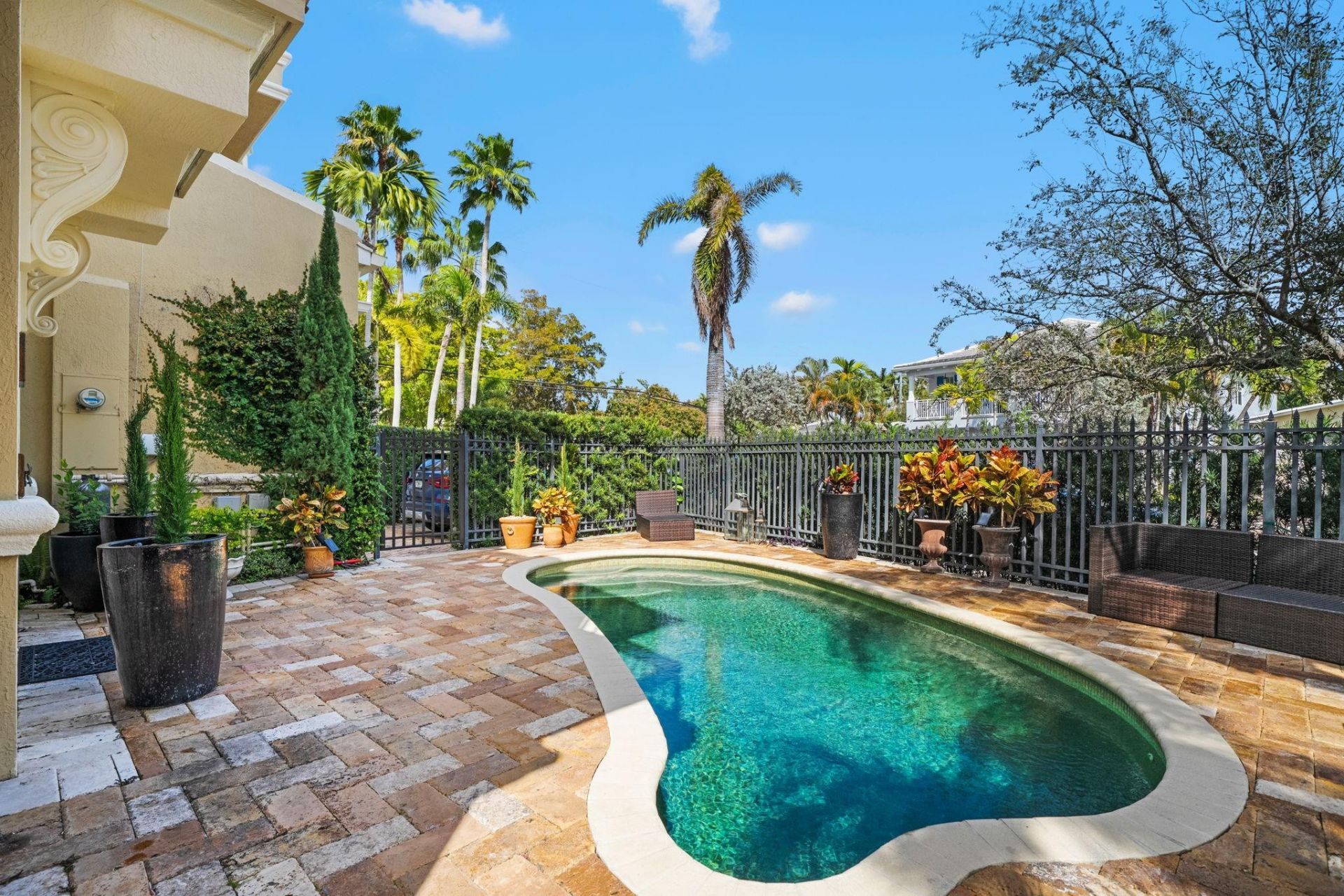 645 NE 17th Way, Unit 645, Fort Lauderdale, FL 33304 Photo