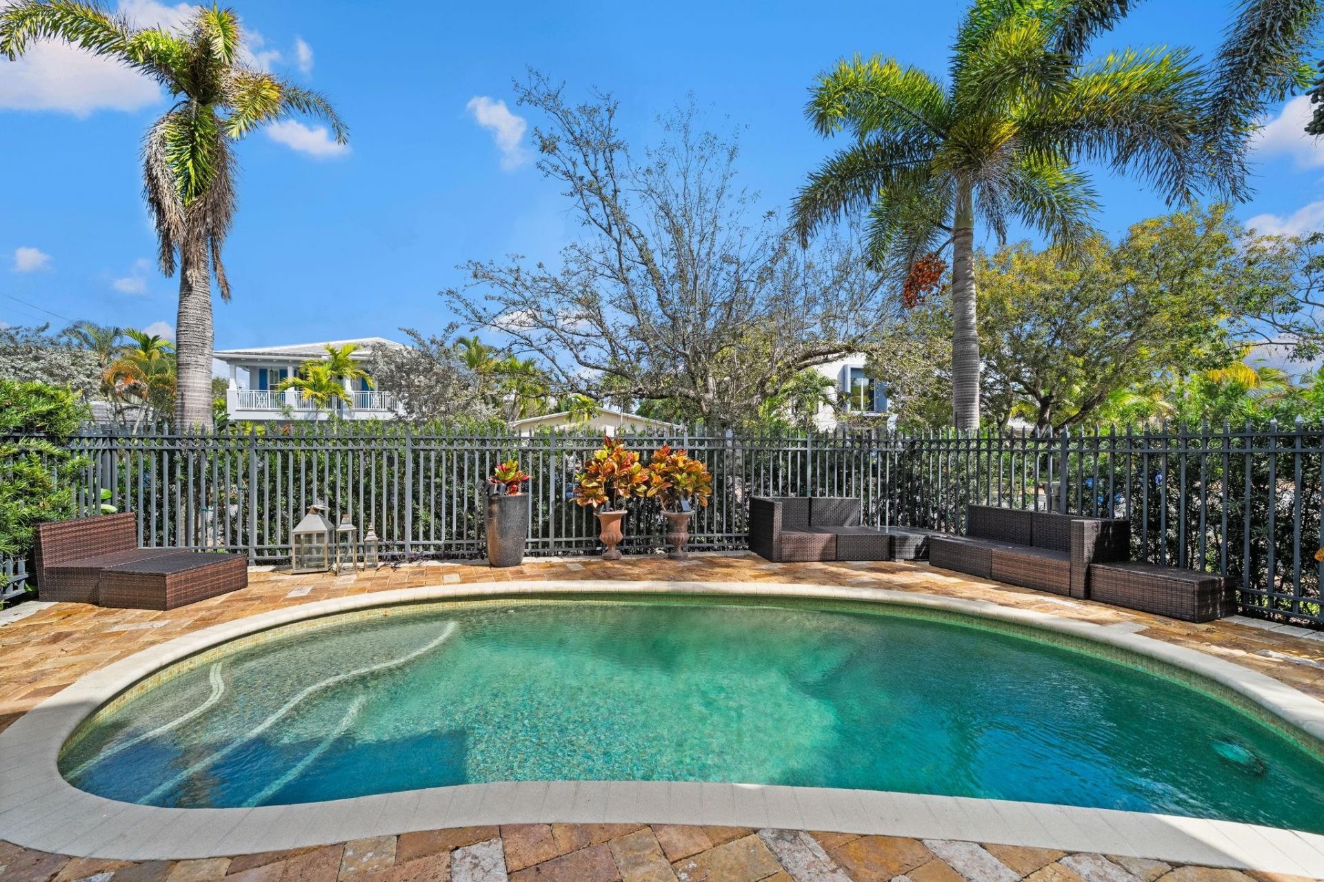 645 NE 17th Way, Unit 645, Fort Lauderdale, FL 33304 Photo