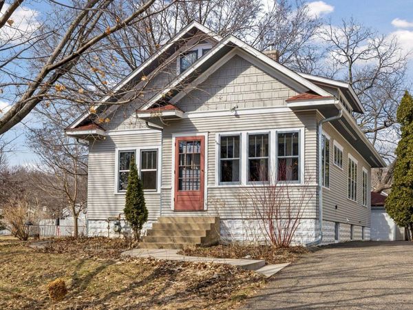 2223 Stewart Avenue, Saint Paul, MN 55116