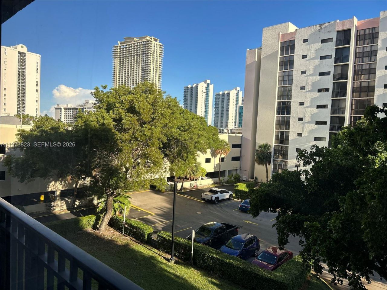 17021 N Bay Rd , Unit 427, Sunny Isles Beach, FL 33160 Photo