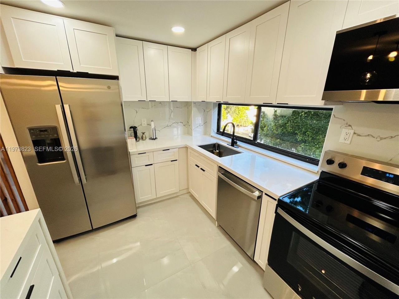 17021 N Bay Rd , Unit 427, Sunny Isles Beach, FL 33160 Photo