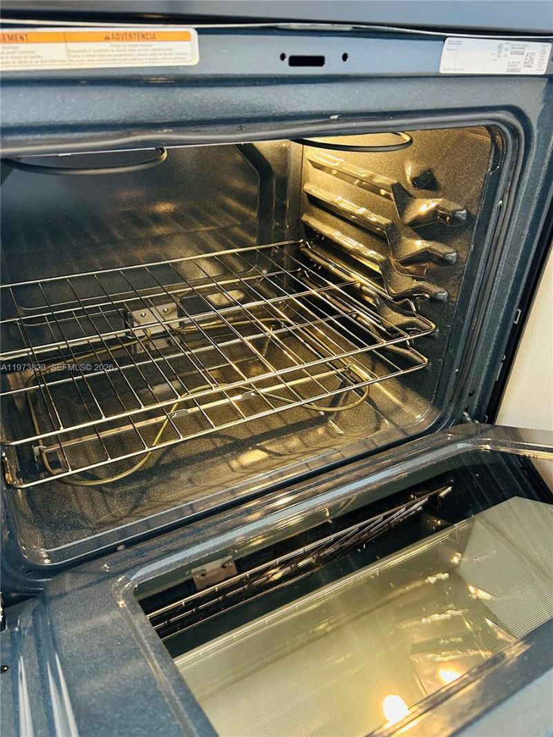 17021 N Bay Rd , Unit 427, Sunny Isles Beach, FL 33160 Photo