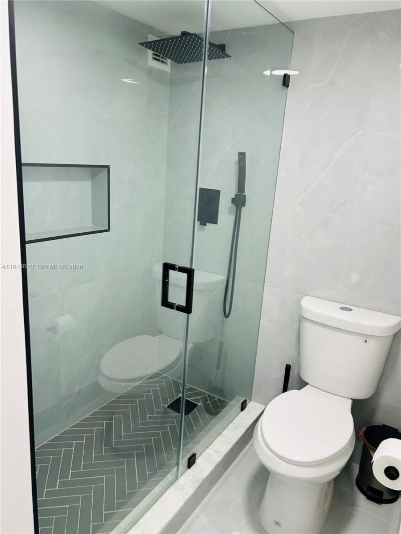 17021 N Bay Rd, Unit 427, Sunny Isles Beach, FL 33160 Photo