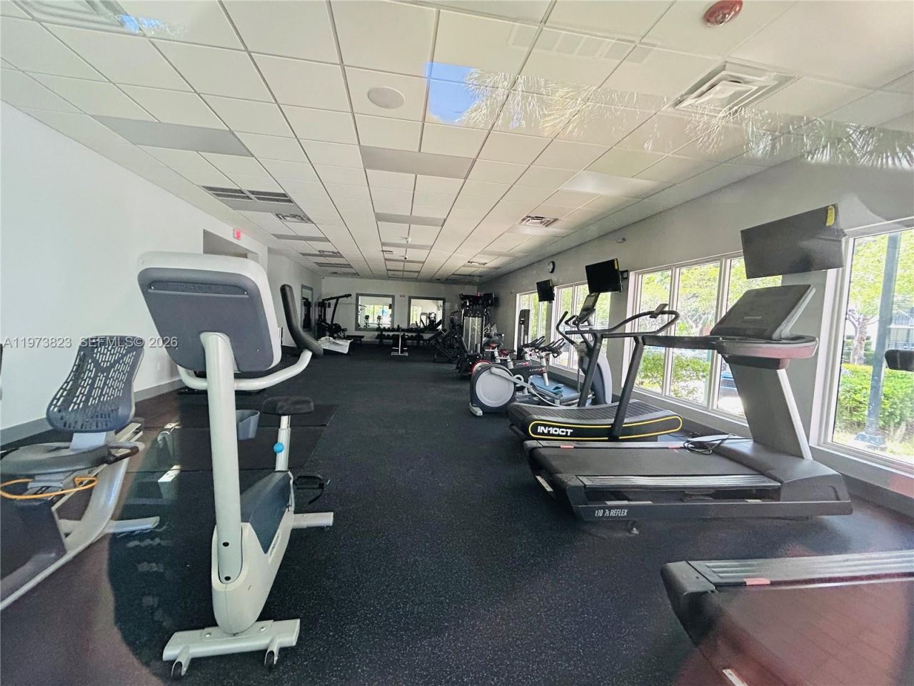 17021 N Bay Rd, Unit 427, Sunny Isles Beach, FL 33160 Photo