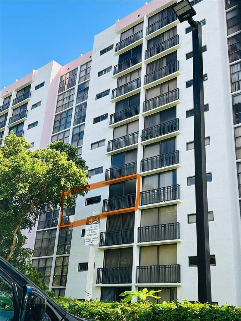17021 N Bay Rd, Unit 427, Sunny Isles Beach, FL 33160 Photo