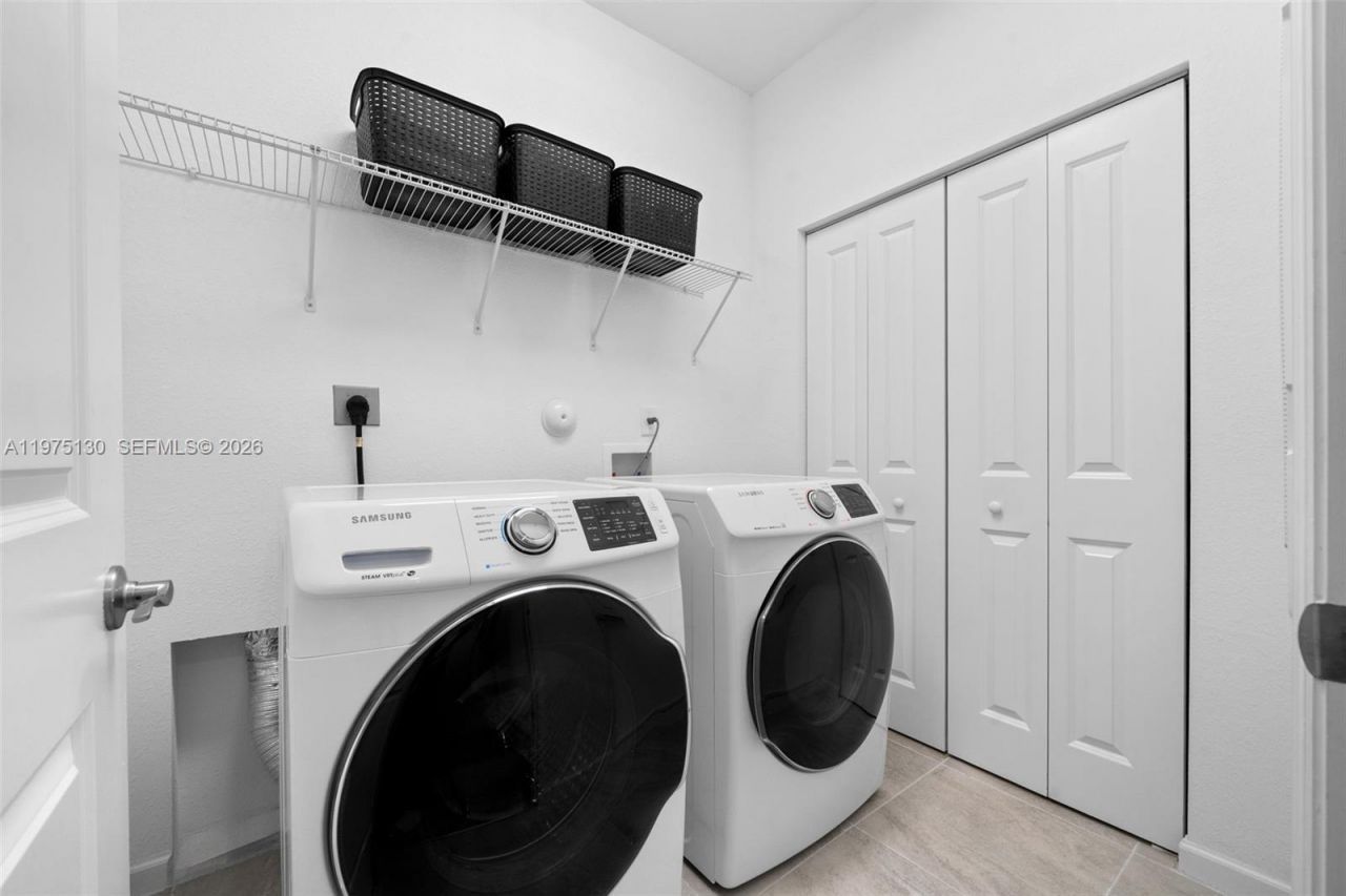 160 SE 23rd Ter, Homestead, FL 33033 Photo