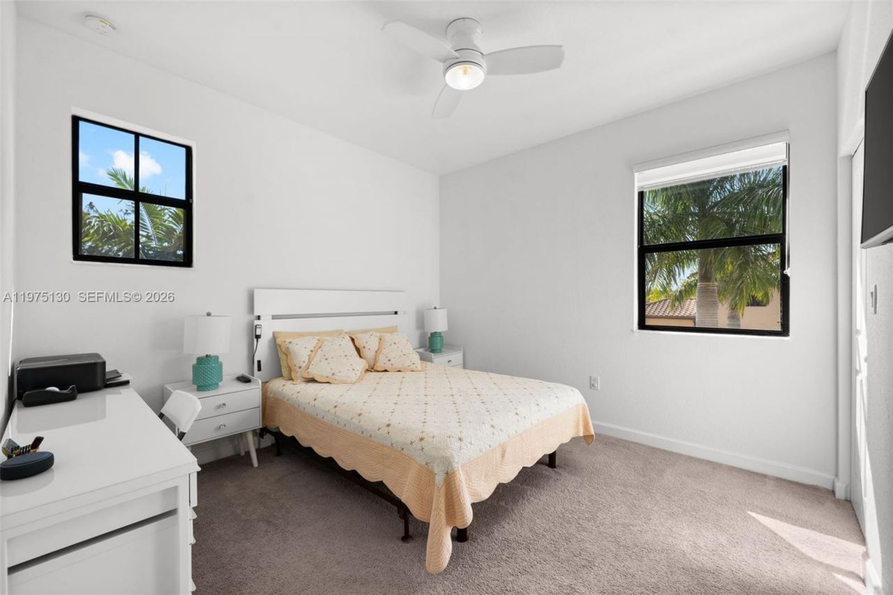 160 SE 23rd Ter, Homestead, FL 33033 Photo