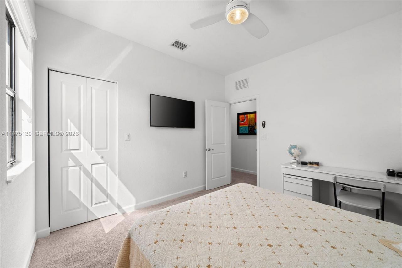 160 SE 23rd Ter, Homestead, FL 33033 Photo