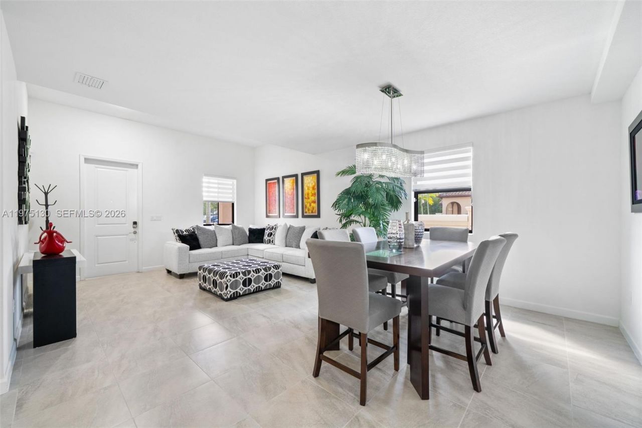 160 SE 23rd Ter, Homestead, FL 33033 Photo