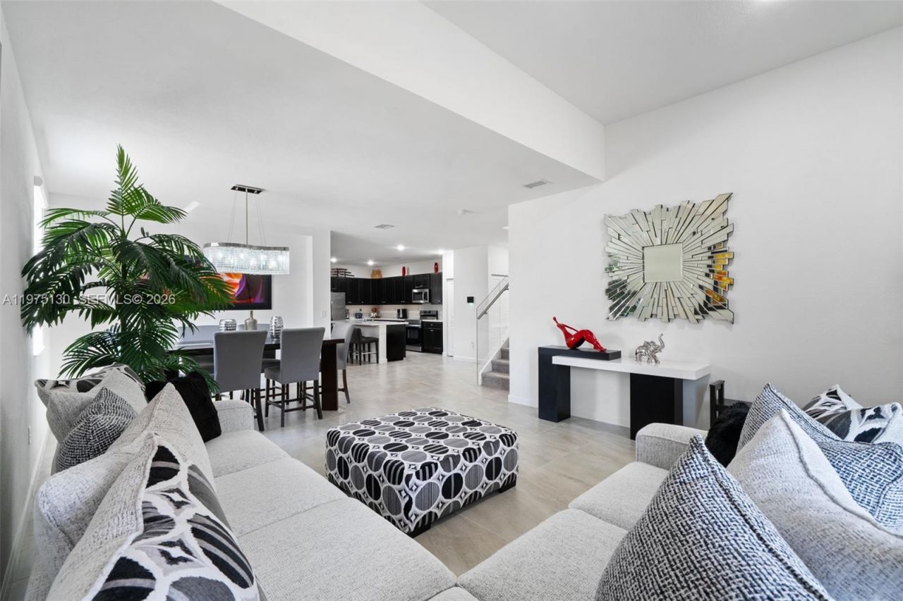 160 SE 23rd Ter, Homestead, FL 33033 Photo