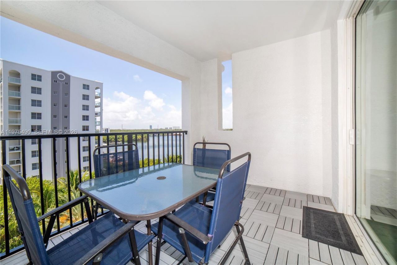 17100 N Bay Rd , Unit 1802, Sunny Isles Beach, FL 33160 Photo