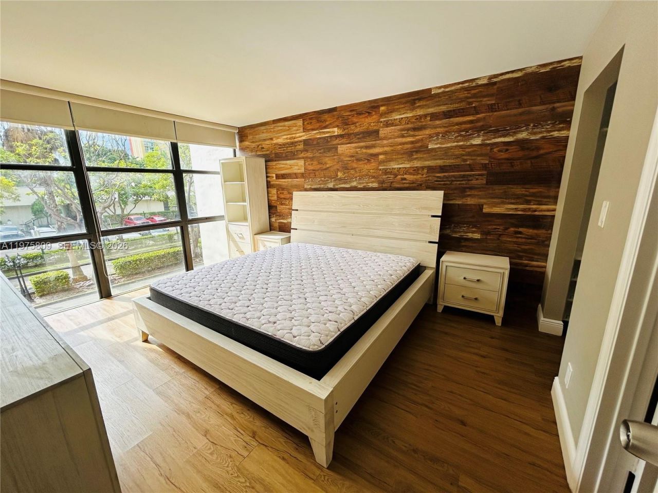 17021 N Bay Rd , Unit 219, Sunny Isles Beach, FL 33160 Photo