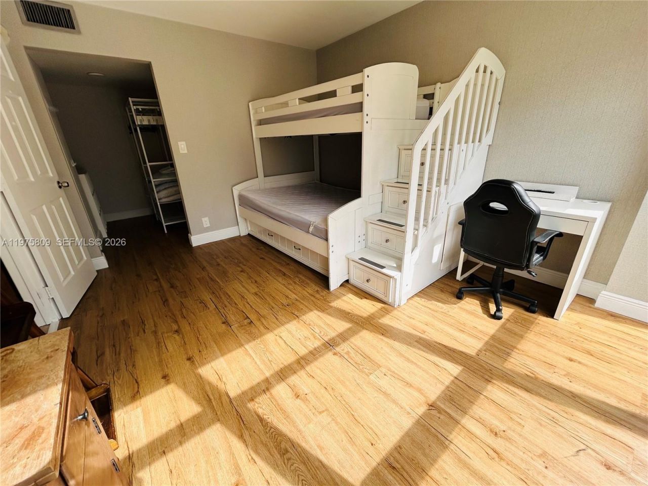 17021 N Bay Rd , Unit 219, Sunny Isles Beach, FL 33160 Photo