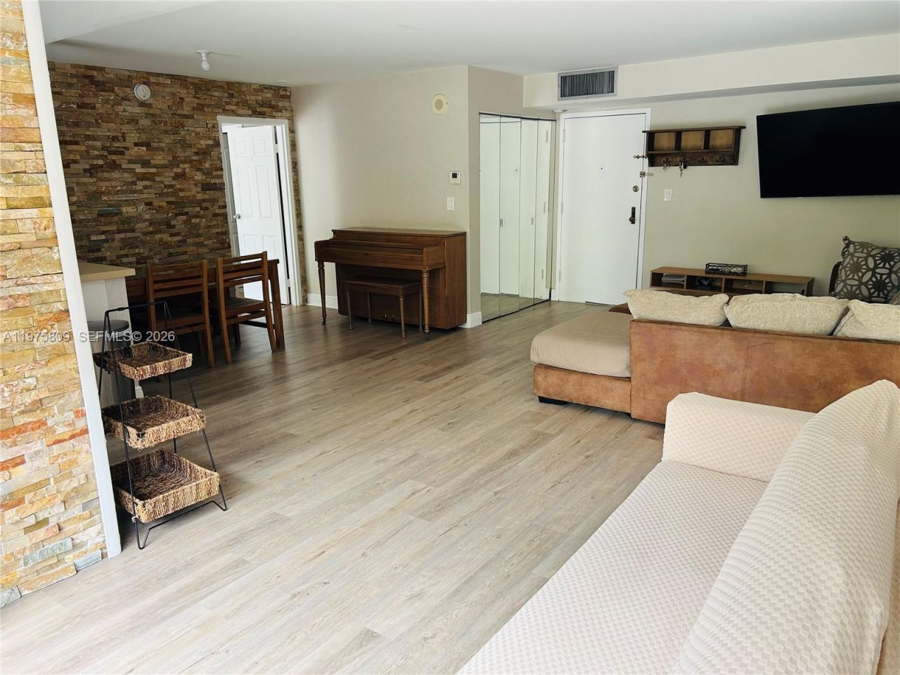 17021 N Bay Rd , Unit 219, Sunny Isles Beach, FL 33160 Photo