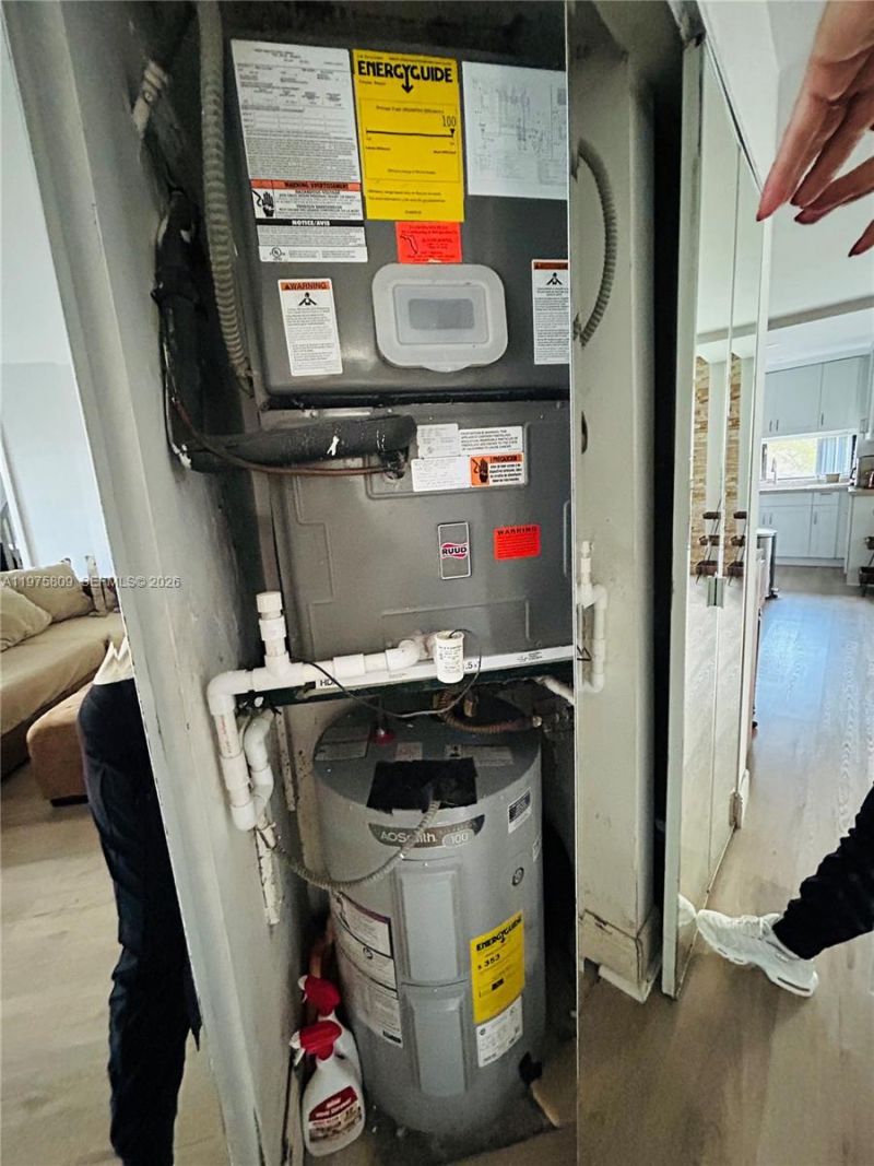 17021 N Bay Rd , Unit 219, Sunny Isles Beach, FL 33160 Photo