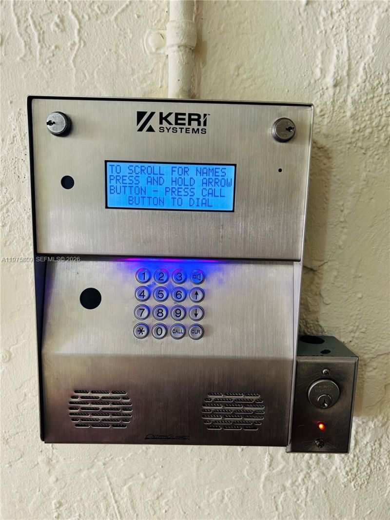 17021 N Bay Rd , Unit 219, Sunny Isles Beach, FL 33160 Photo