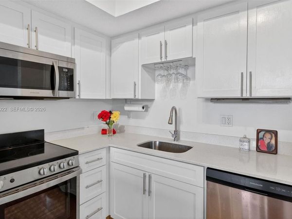 2630 SW 28th St (Overbrook), Unit 51, Miami, FL 33133