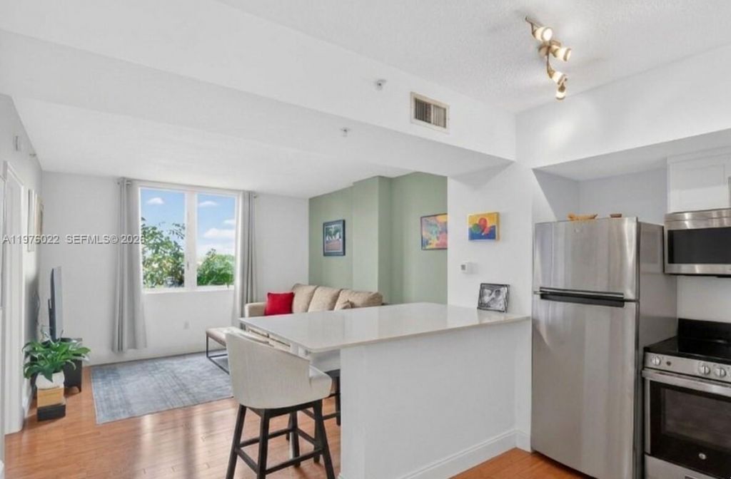 2630 SW 28th St (overbook), Unit 51, Miami, FL 33133 Photo