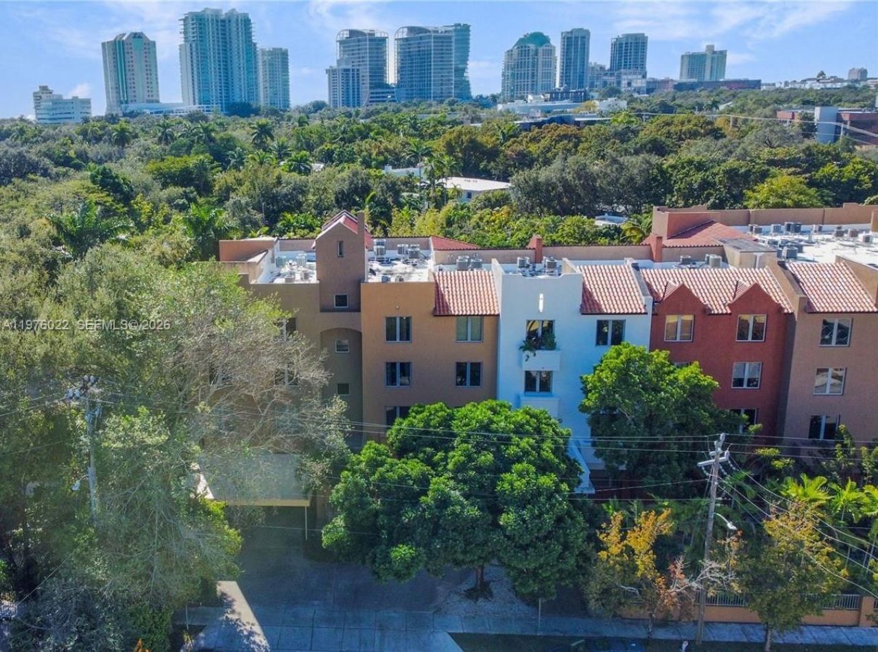 2630 SW 28th St (overbrook), Unit 51, Miami, FL 33133 Photo