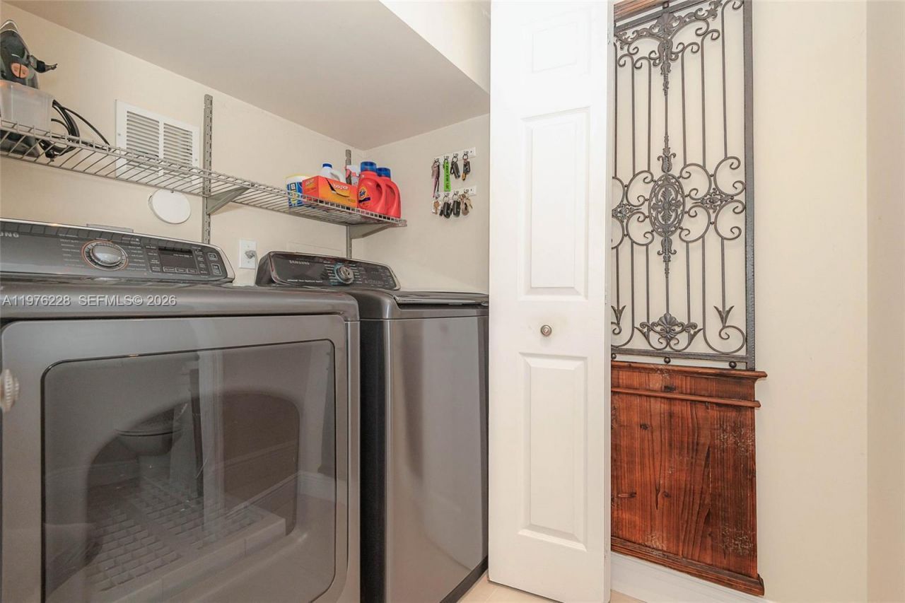 597 NW 208th Dr, Unit ., Pembroke Pines, FL 33029 Photo