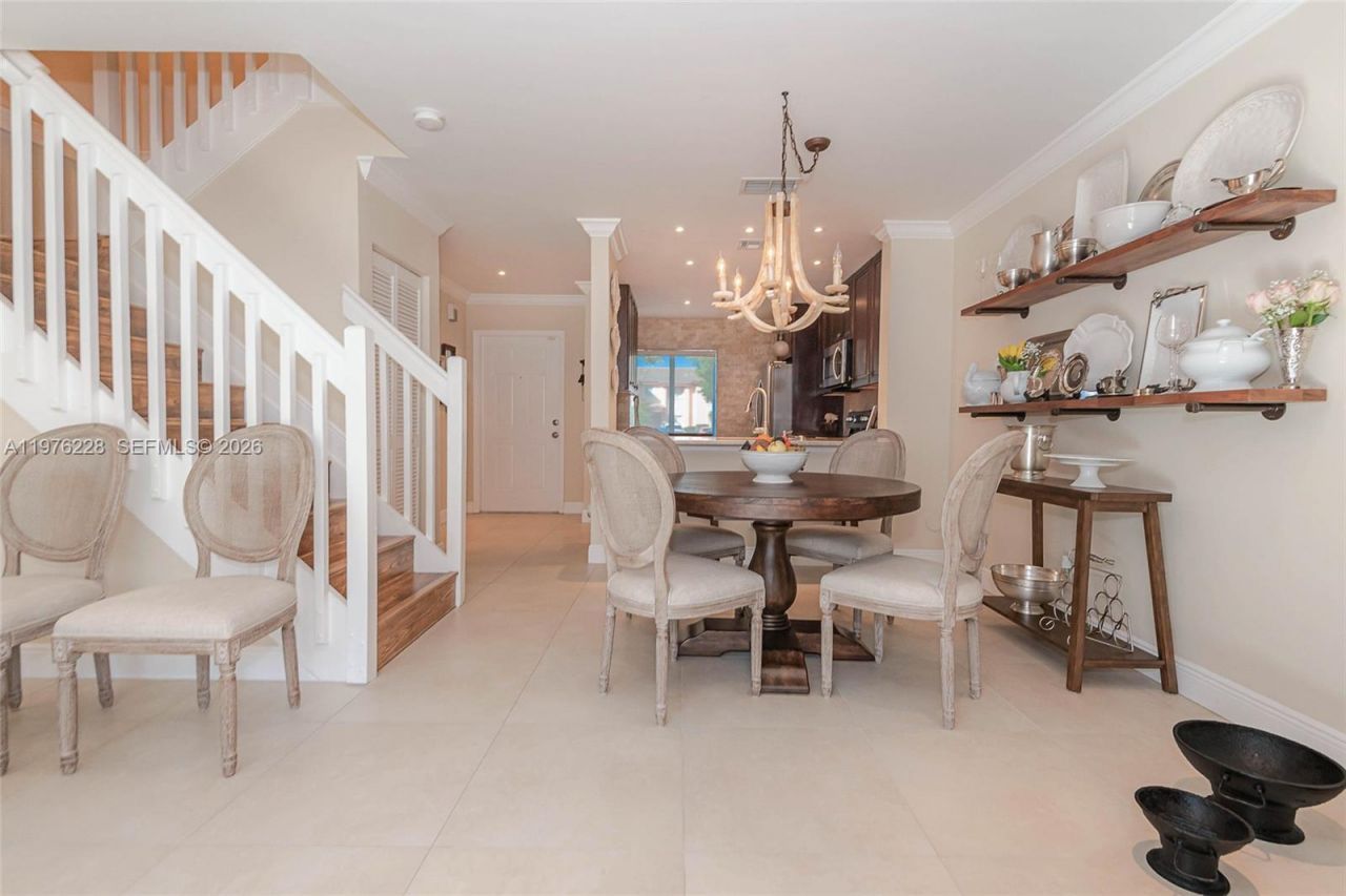 597 NW 208th Dr, Unit ., Pembroke Pines, FL 33029 Photo