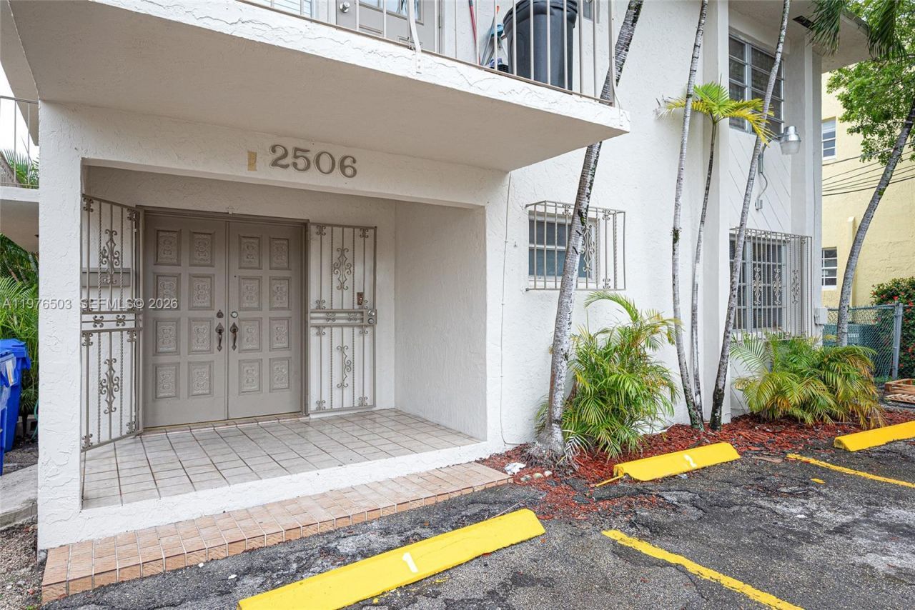 2506 SW 9th St, Unit 1, Miami, FL 33135 Photo